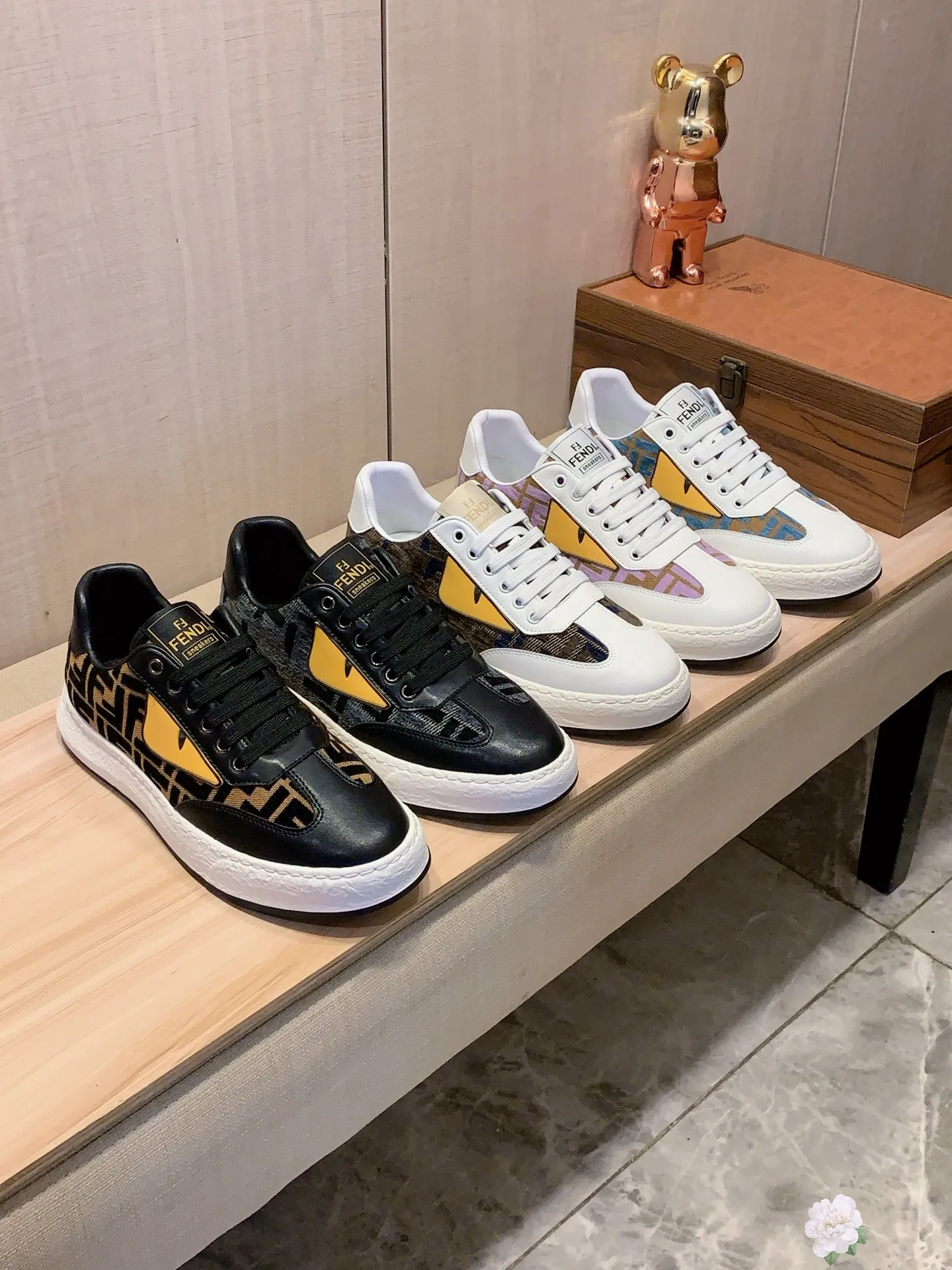 Men's men's shoes 💰420💰💰🎩🎩[Lightning][Lightning] "FENDI*" The latest and most popular casual shoes, top brand [Seduce] luxury ~ purchasing agent, top quality ~. [Strong] The upper is made of imported breathable cowhide with fabric material ➕ Breathable sheepskin feet (•) and fine workmanship. The original stylish and stylish soft rubber wear-resistant and non-slip outsole is light and comfortable on the feet. The real thing looks better when photographed in person. No. 122: code: 38-44, 5️⃣ colors selected